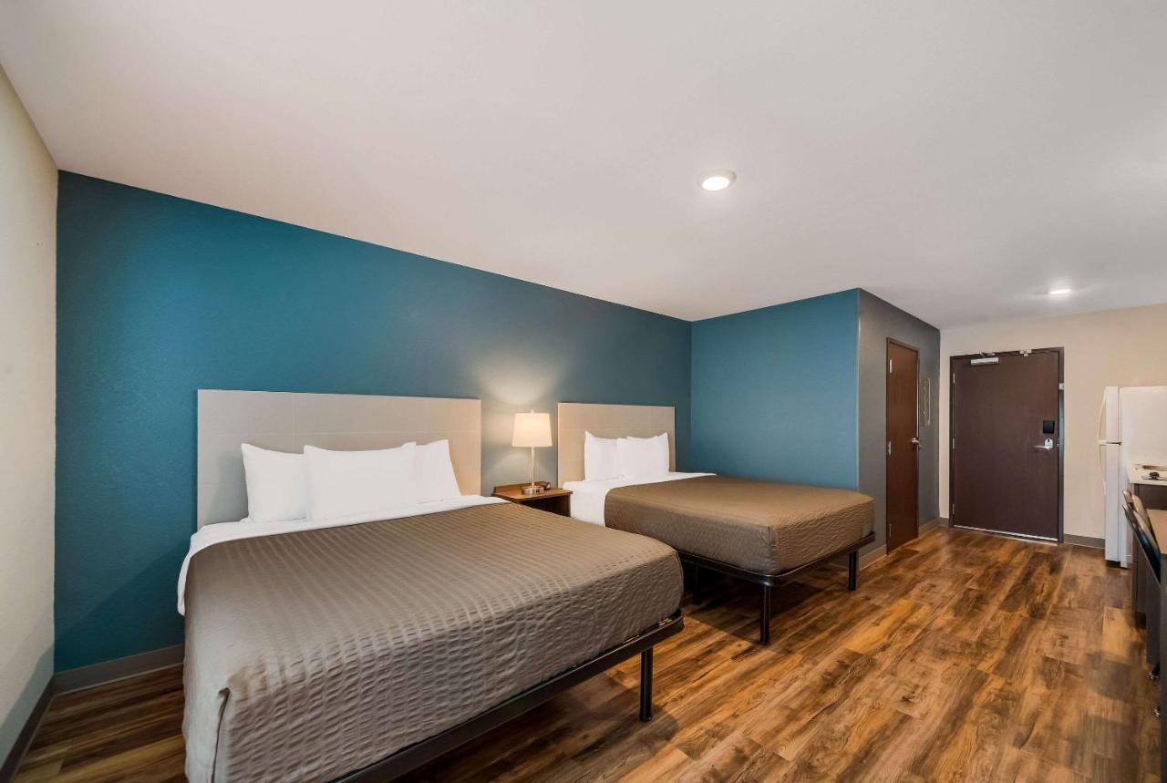 Woodspring Suites Inverness Exterior photo